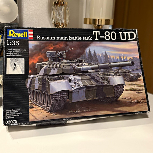 Revell carro armato - t-80,