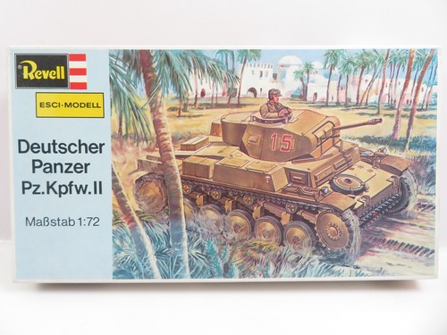 Revell 2303 carro - 1:72,