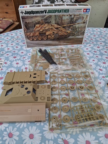 Tamiya cacciacarri v - tamiya,